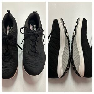 Sketchers Shape-Ups sneakers size 9.5